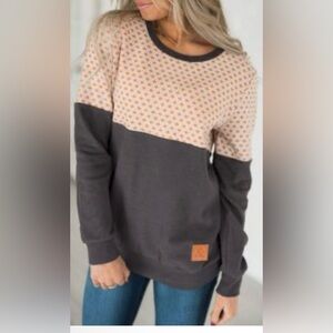 & Ampersand Ave Crewneck Pullover Sweatshirt Orange Brown Retro Print SZ XL NWT